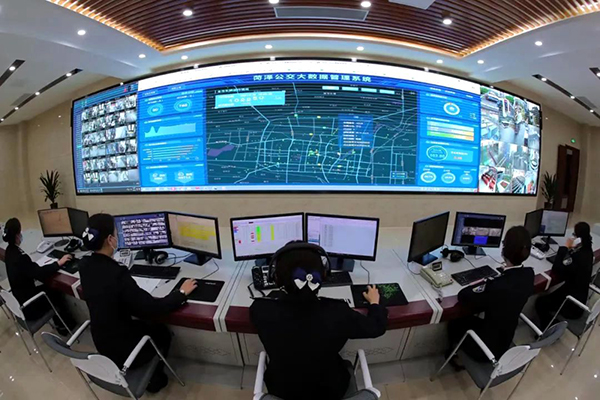 菏澤公交大數(shù)據(jù)管理后臺調度中心.jpg