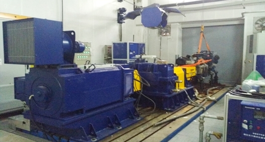 動(dòng)力與傳動(dòng)實(shí)驗(yàn)室